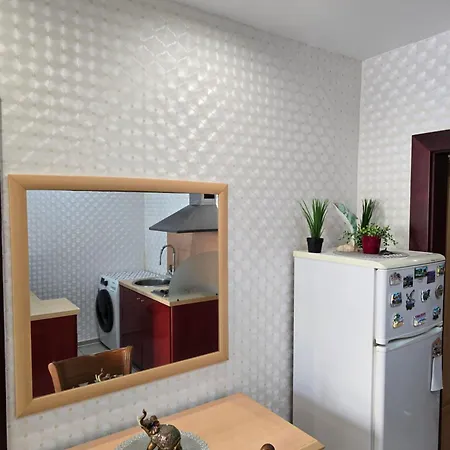 3 Bedroom In Sunny Miramar Palaz Apartment Slantschew brjag